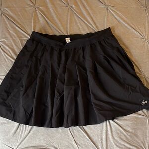 ALO Yoga Women's Elegant Black Skater Skirt
